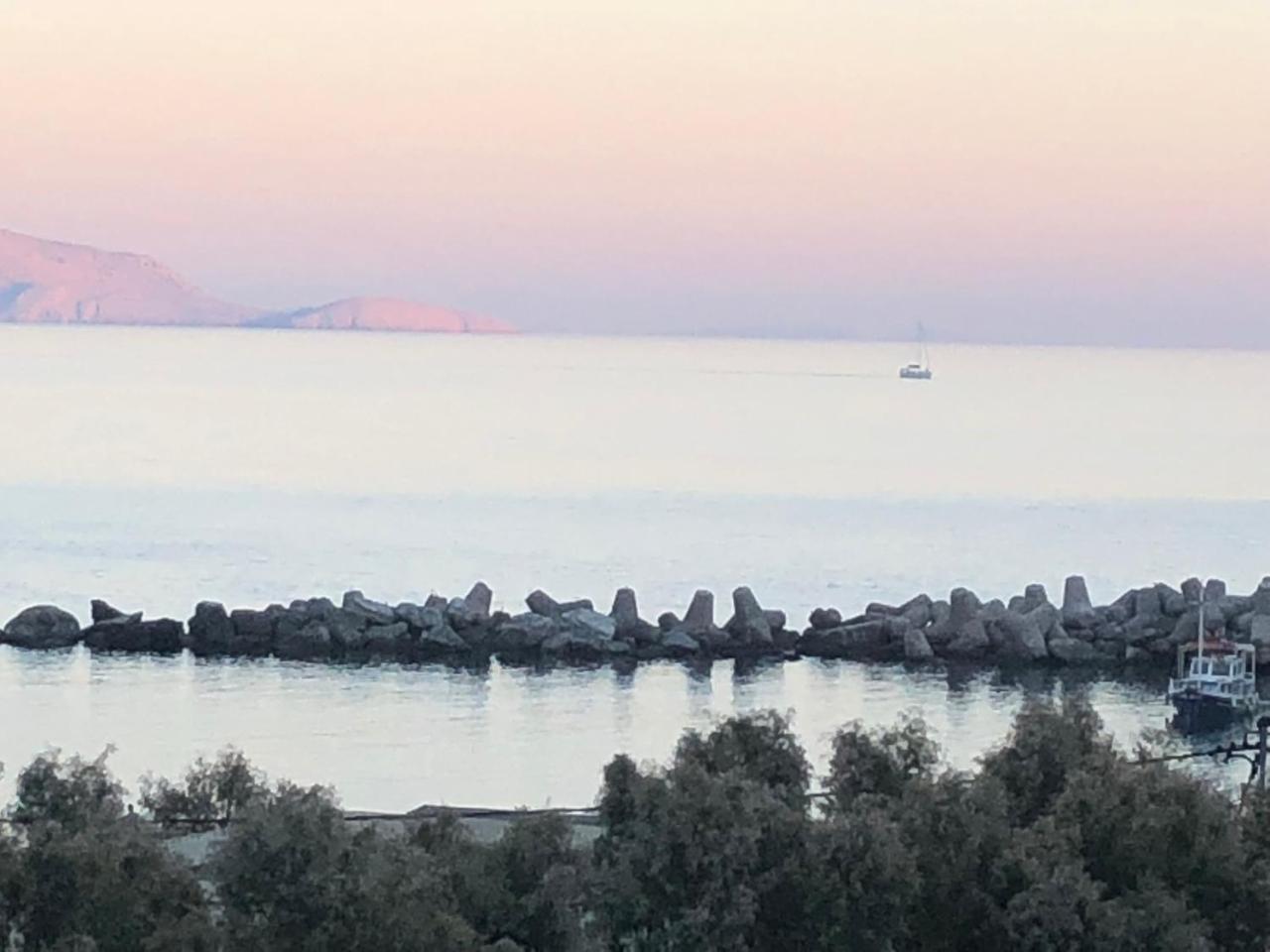 Ágios Kírykos Hotel George מראה חיצוני תמונה